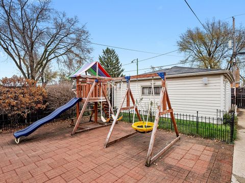 Tiny photo for 2959 N Neenah Avenue, Chicago, IL 60634 (MLS # 12530081)