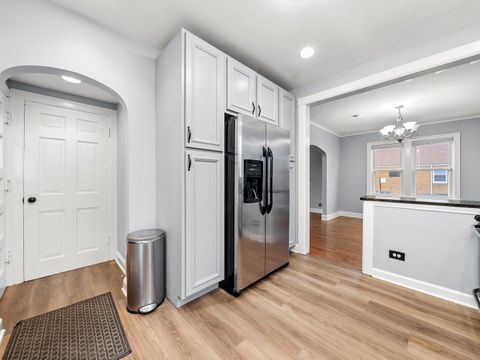 Tiny photo for 2959 N Neenah Avenue, Chicago, IL 60634 (MLS # 12530081)