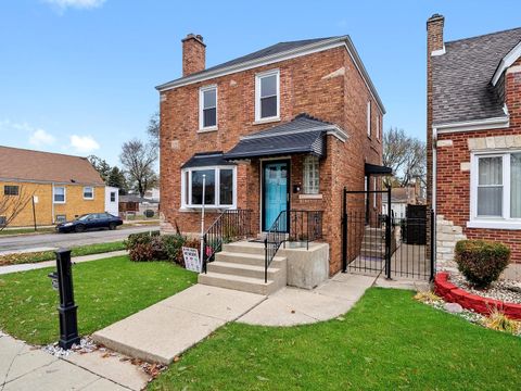 Tiny photo for 2959 N Neenah Avenue, Chicago, IL 60634 (MLS # 12530081)