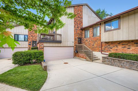 Photo of 58 Portwine Road, Willowbrook, IL 60527 (MLS # 12631056)