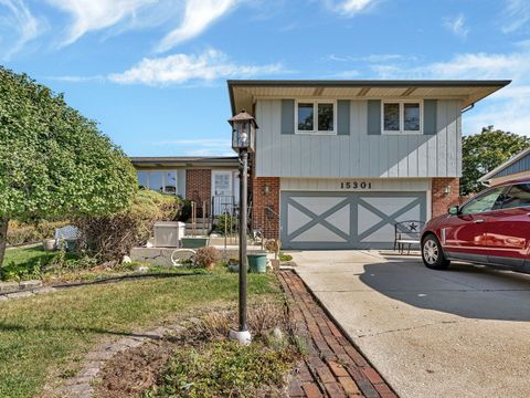 Photo of 15301 Cherry Lane, Oak Forest, IL 60452 (MLS # 12491432)