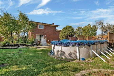 Tiny photo for 15301 Cherry Lane, Oak Forest, IL 60452 (MLS # 12491432)