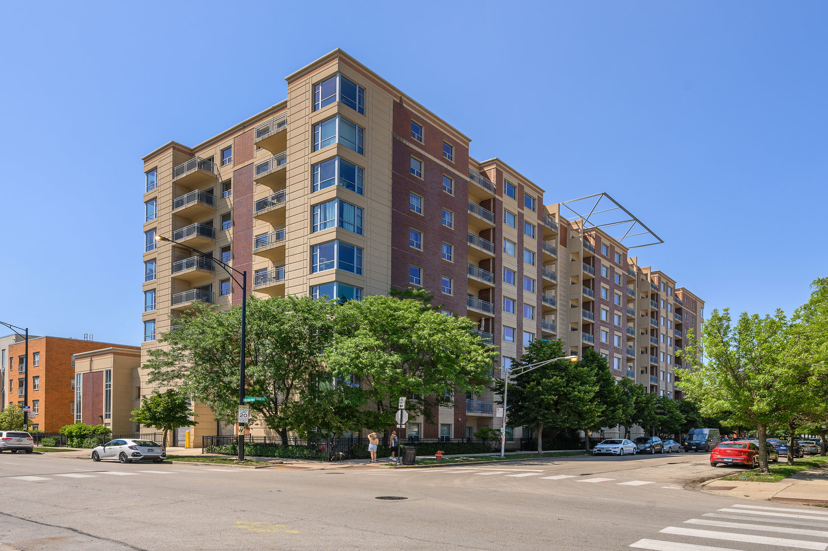 View Chicago, IL 60612 condo