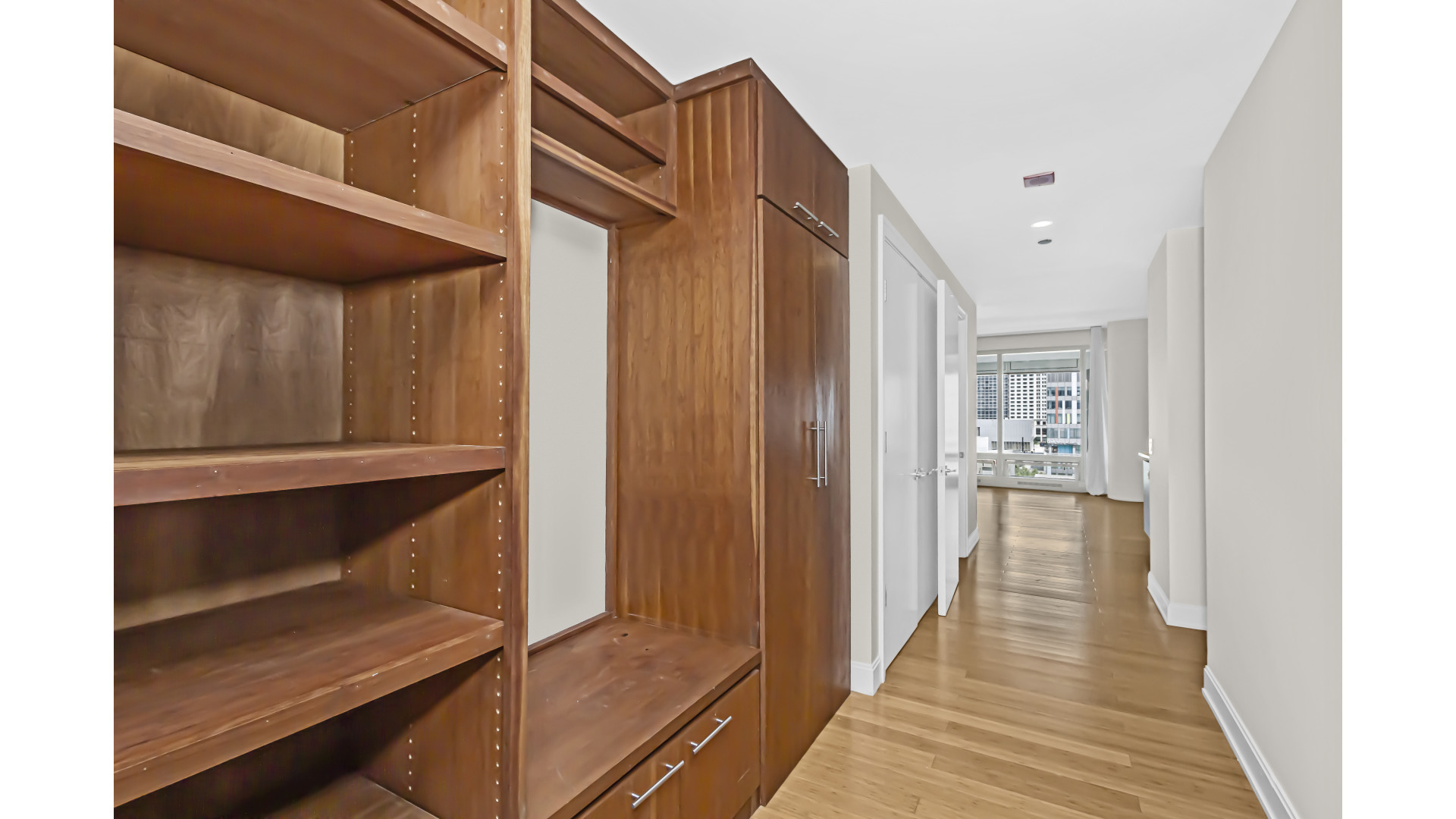 340 E Randolph Street 404