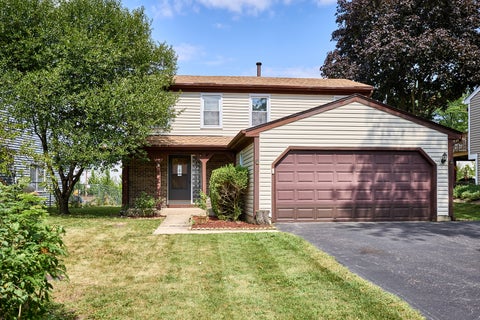 Photo of 593 Iroquois Trail, Carol Stream, IL 60188 (MLS # 12712266)