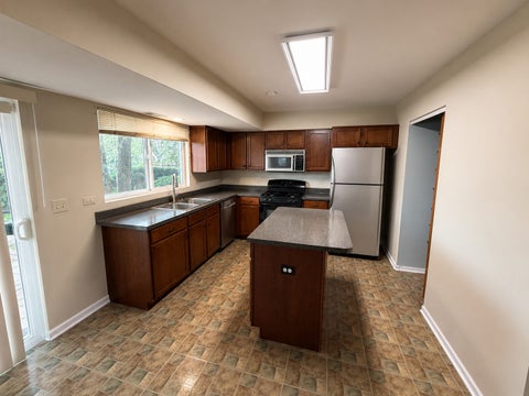 Tiny photo for 524 Truman Drive, Oswego, IL 60543 (MLS # 12728579)