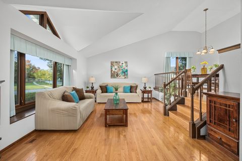 Tiny photo for 955 N Dexter Lane, Hoffman Estates, IL 60169 (MLS # 12484993)