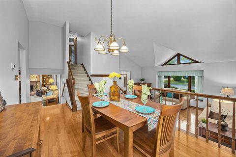 Tiny photo for 955 N Dexter Lane, Hoffman Estates, IL 60169 (MLS # 12484993)