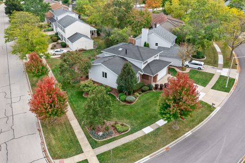 Tiny photo for 955 N Dexter Lane, Hoffman Estates, IL 60169 (MLS # 12484993)