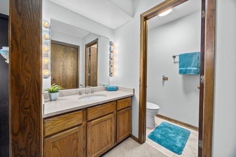 Tiny photo for 955 N Dexter Lane, Hoffman Estates, IL 60169 (MLS # 12484993)