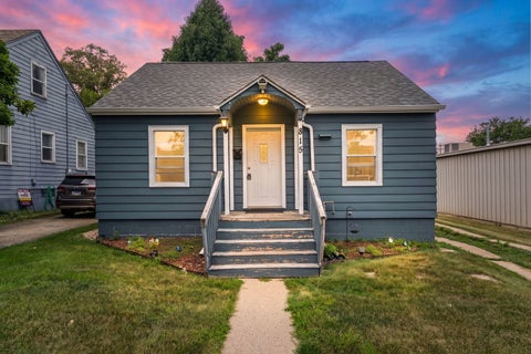 Tiny photo for 815 20th Street, Rockford, IL 61104 (MLS # 12717200)