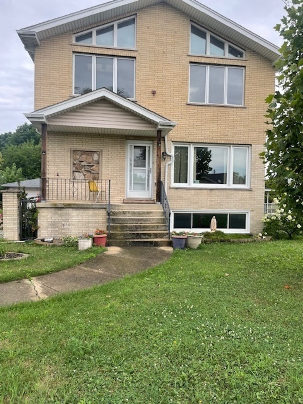 Photo for 7332 Beloit Avenue, Bridgeview, IL 60455 (MLS # 12505660)