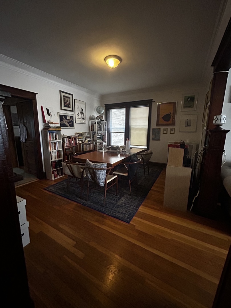 2602 W Winona Street 1E