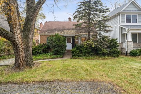 346 55th Street Clarendon Hills IL 60514