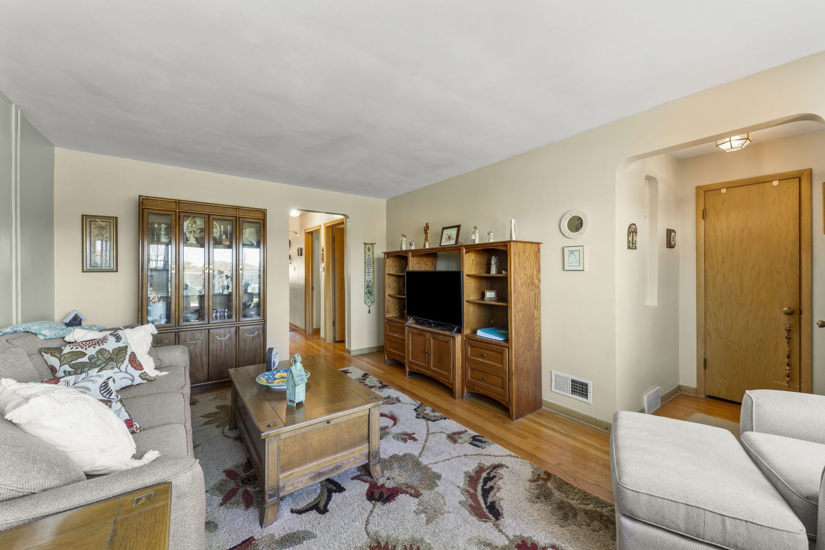 8625 S Kildare Avenue