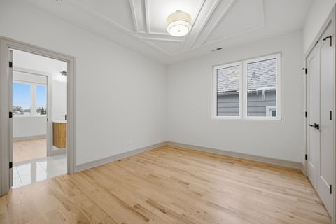 Tiny photo for 4910 N Austin Avenue, Chicago, IL 60630 (MLS # 12527376)