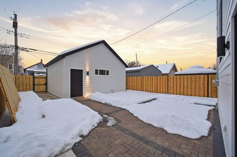 Tiny photo for 4910 N Austin Avenue, Chicago, IL 60630 (MLS # 12527376)