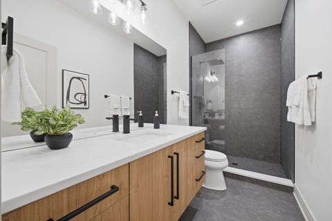 Tiny photo for 4910 N Austin Avenue, Chicago, IL 60630 (MLS # 12527376)