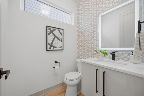 Tiny photo for 4910 N Austin Avenue, Chicago, IL 60630 (MLS # 12527376)