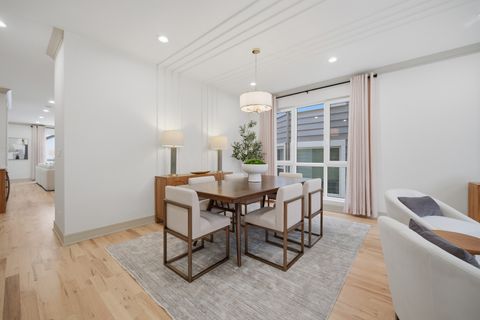 Tiny photo for 4910 N Austin Avenue, Chicago, IL 60630 (MLS # 12527376)