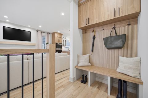 Tiny photo for 4910 N Austin Avenue, Chicago, IL 60630 (MLS # 12527376)