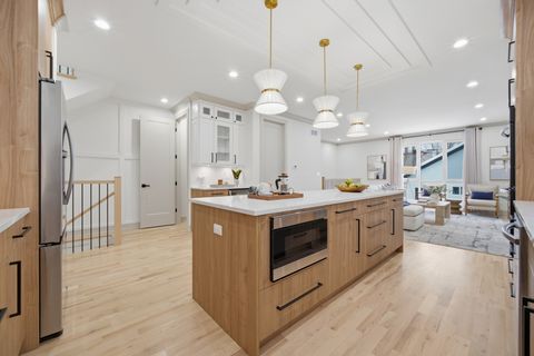 Tiny photo for 4910 N Austin Avenue, Chicago, IL 60630 (MLS # 12527376)