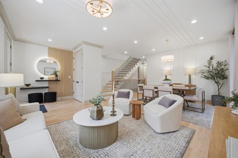 Tiny photo for 4910 N Austin Avenue, Chicago, IL 60630 (MLS # 12527376)