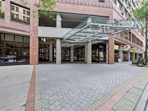 211 E Ohio Street 307 Chicago IL 60611