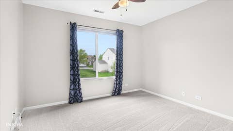 Tiny photo for 1698 FREDERICKSBURG Lane #1698, Aurora, IL 60503 (MLS # 12648039)