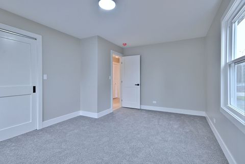 Tiny photo for 656 W Comstock Avenue, Elmhurst, IL 60126 (MLS # 12521226)