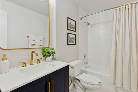 Tiny photo for 5536 N Glenwood Avenue #1F, Chicago, IL 60640 (MLS # 12539256)