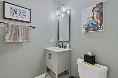 Tiny photo for 5536 N Glenwood Avenue #1F, Chicago, IL 60640 (MLS # 12539256)