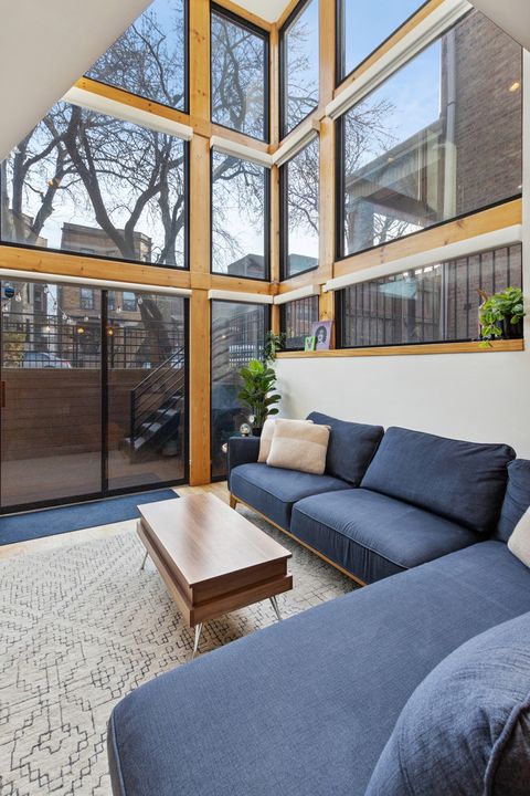 Tiny photo for 5536 N Glenwood Avenue #1F, Chicago, IL 60640 (MLS # 12539256)