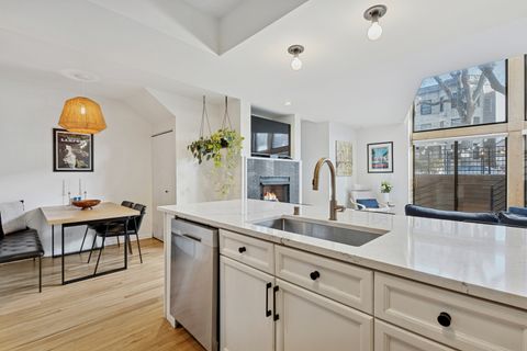 Tiny photo for 5536 N Glenwood Avenue #1F, Chicago, IL 60640 (MLS # 12539256)