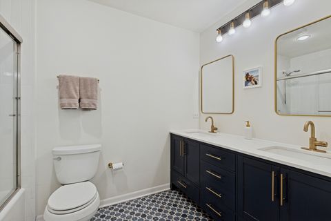 Tiny photo for 5536 N Glenwood Avenue #1F, Chicago, IL 60640 (MLS # 12539256)