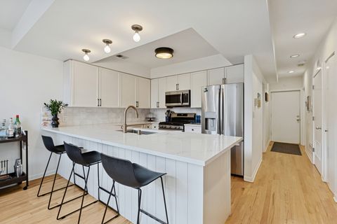 Tiny photo for 5536 N Glenwood Avenue #1F, Chicago, IL 60640 (MLS # 12539256)