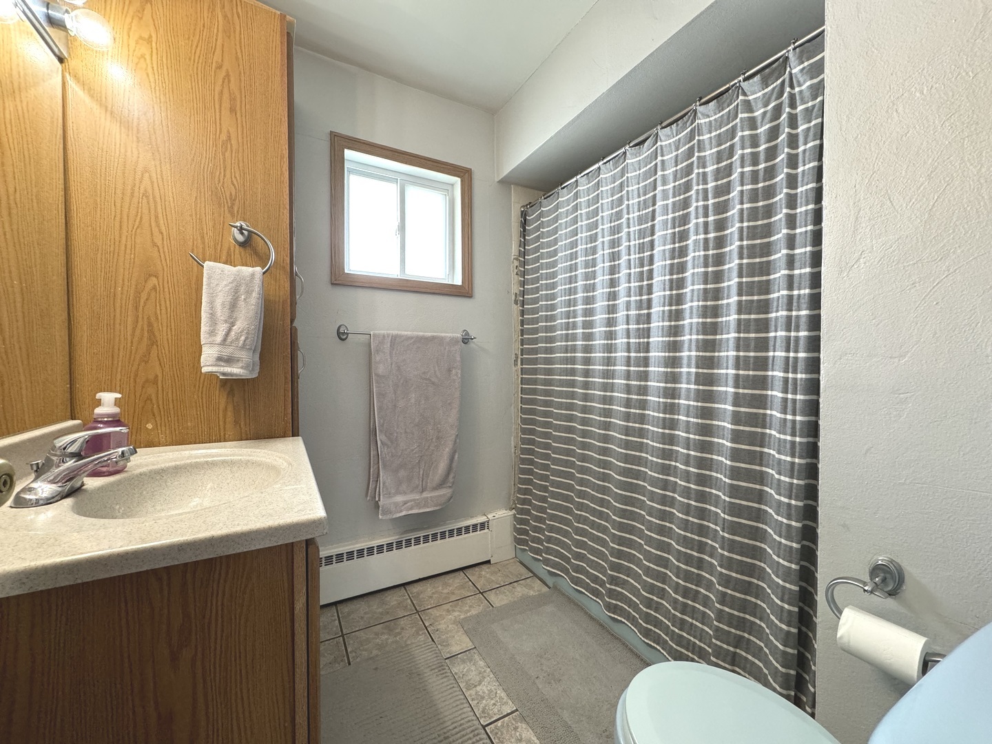 Bradley, Illinois 60915, United States, 3 Bedrooms Bedrooms, ,2 BathroomsBathrooms,Residential,Active,98548