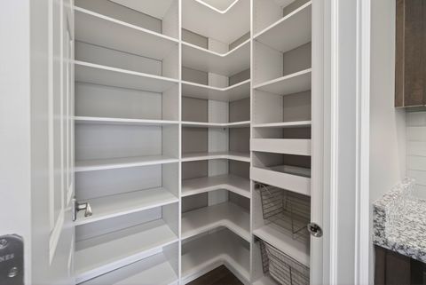 Tiny photo for 1437 N Charles Avenue, Naperville, IL 60563 (MLS # 12588594)