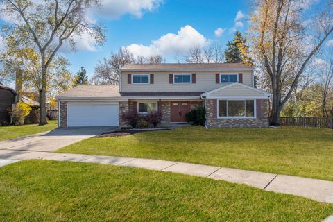 Photo of 4013 Radcliffe Drive, Northbrook, IL 60062 (MLS # 12292960)
