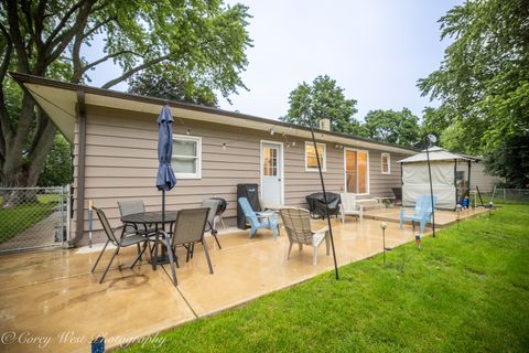 Tiny photo for 220 Swanson Road, Sycamore, IL 60178 (MLS # 12681961)