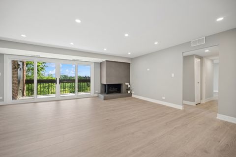 Tiny photo for 3851 Mission Hills Road #409, Northbrook, IL 60062 (MLS # 12464785)