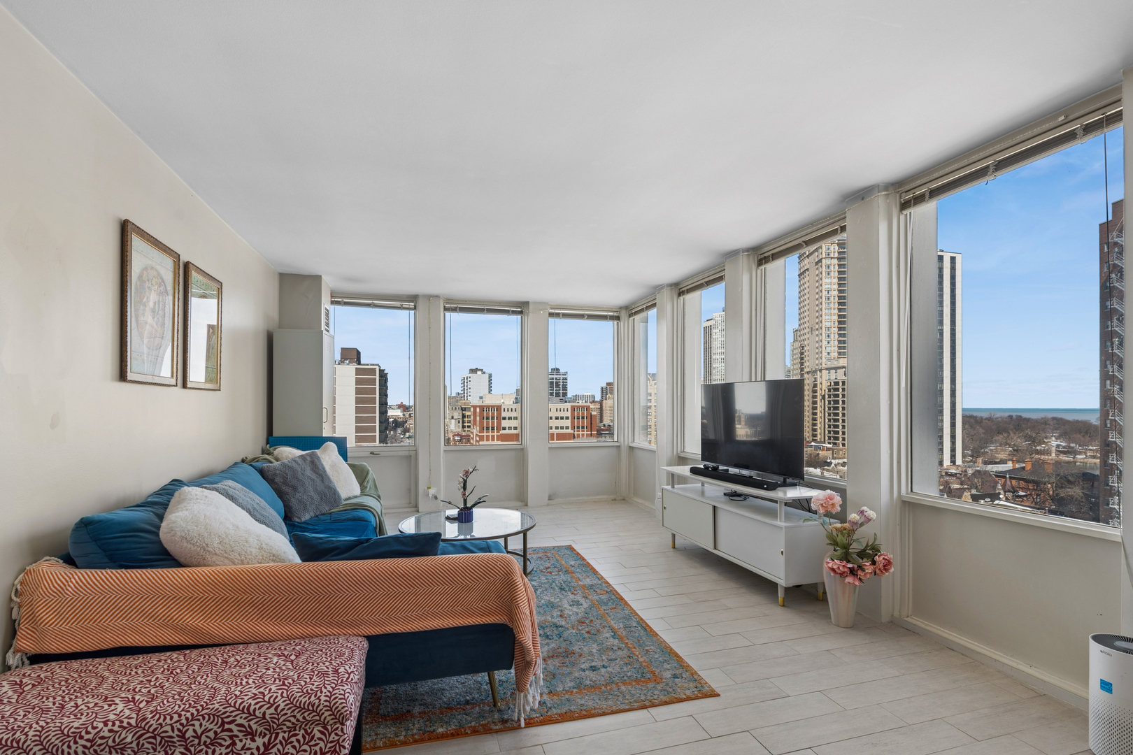 444 W Fullerton Parkway 1203