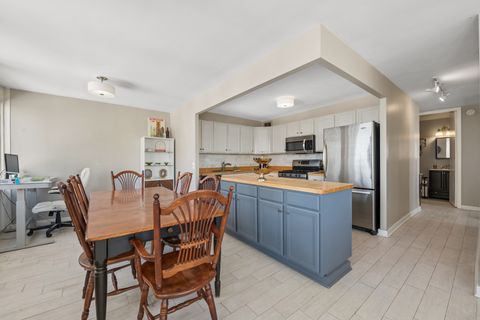 Tiny photo for 444 W Fullerton Parkway #1203, Chicago, IL 60614 (MLS # 12591994)
