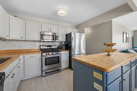 Tiny photo for 444 W Fullerton Parkway #1203, Chicago, IL 60614 (MLS # 12591994)