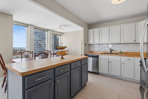 Tiny photo for 444 W Fullerton Parkway #1203, Chicago, IL 60614 (MLS # 12591994)