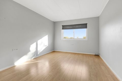 Tiny photo for 5300 Walnut Avenue #18E, Downers Grove, IL 60515 (MLS # 12508610)