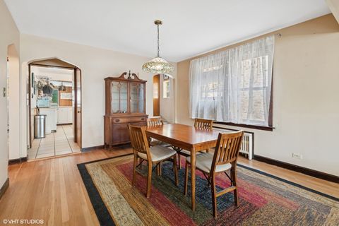 Tiny photo for 6321 N MERRIMAC Avenue, Chicago, IL 60646 (MLS # 12535967)