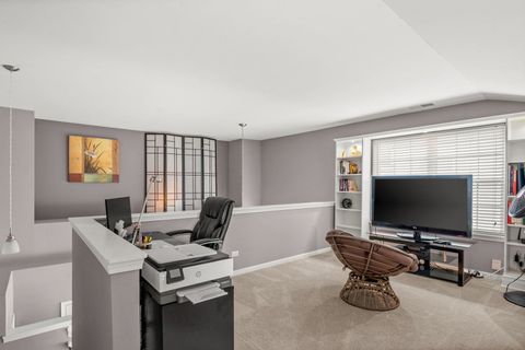 Tiny photo for 3201 Renard Lane, St. Charles, IL 60175 (MLS # 12584298)