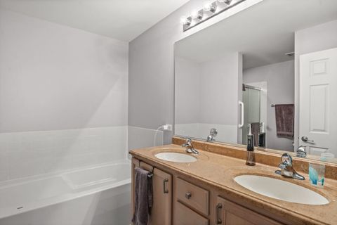 Tiny photo for 3201 Renard Lane, St. Charles, IL 60175 (MLS # 12584298)