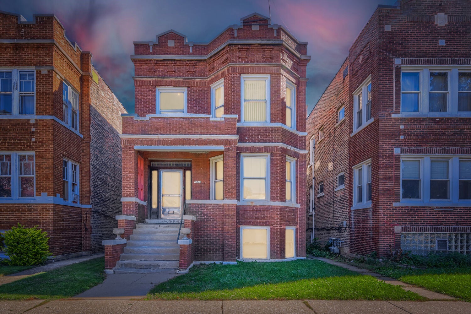 2313 S 61st Court